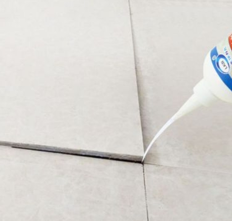 连云港瓷砖空鼓维修公司分享卫生间瓷砖脱落的原因可能有以下几点